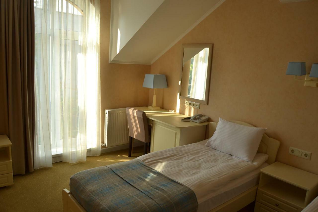 Hotel Ajur Odesa Exterior photo